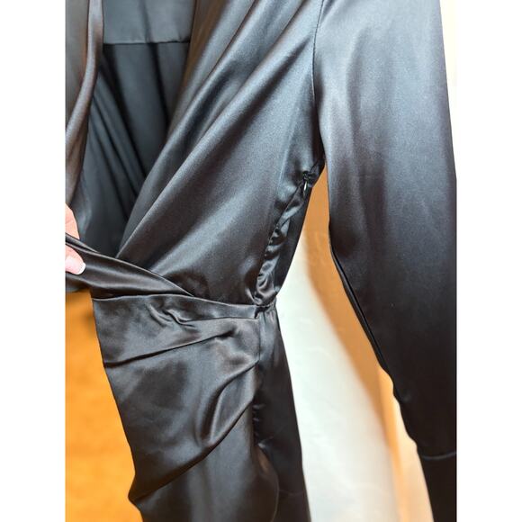 Line & Dot Black Satin Mini Dress Long Sleeve Size M 4-8 - Picture 5 of 7